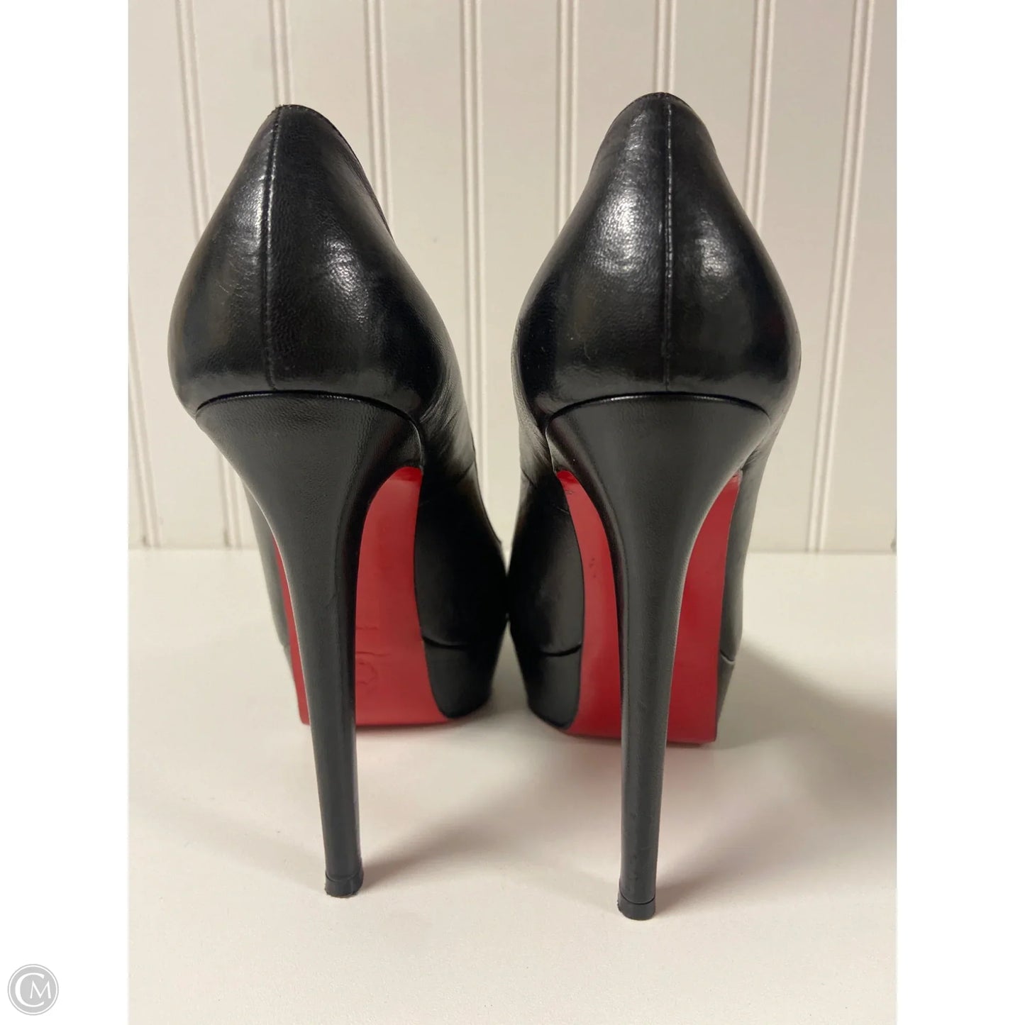 Shoes Luxury Designer By Christian Louboutin In Black, Size: 6.5