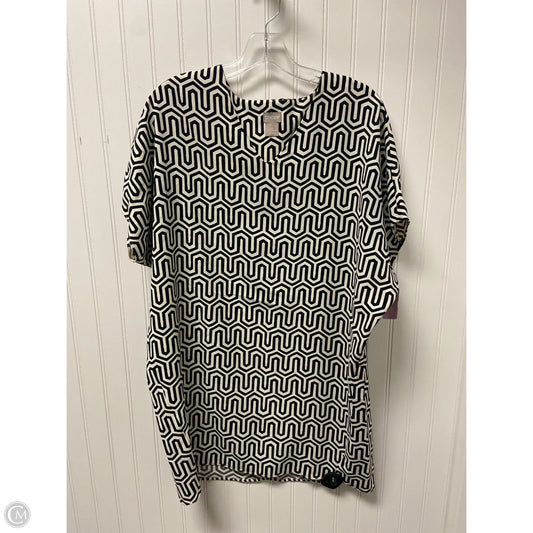 Dress Casual Short By Chicos In Beige, Size: S