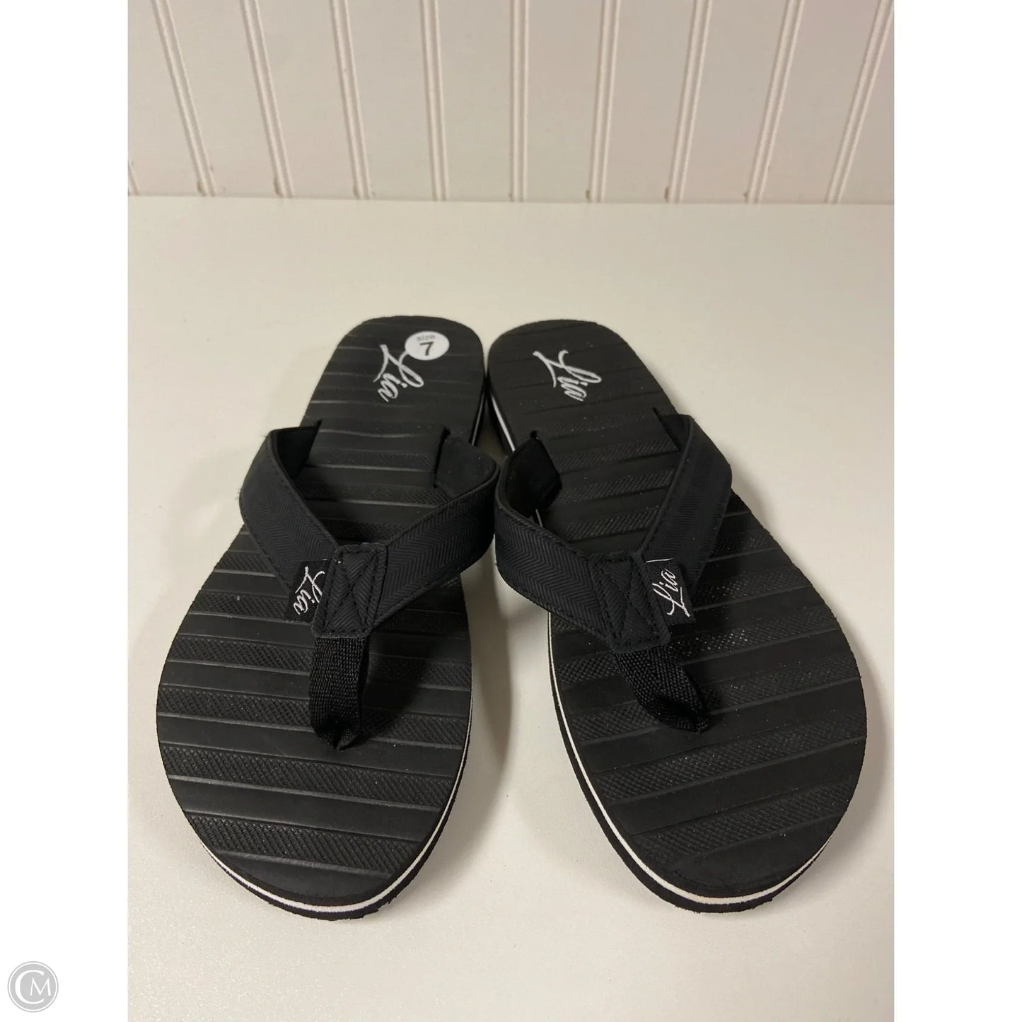 Sandals Flip Flops By Clothes Mentor In Black, Size: 7
