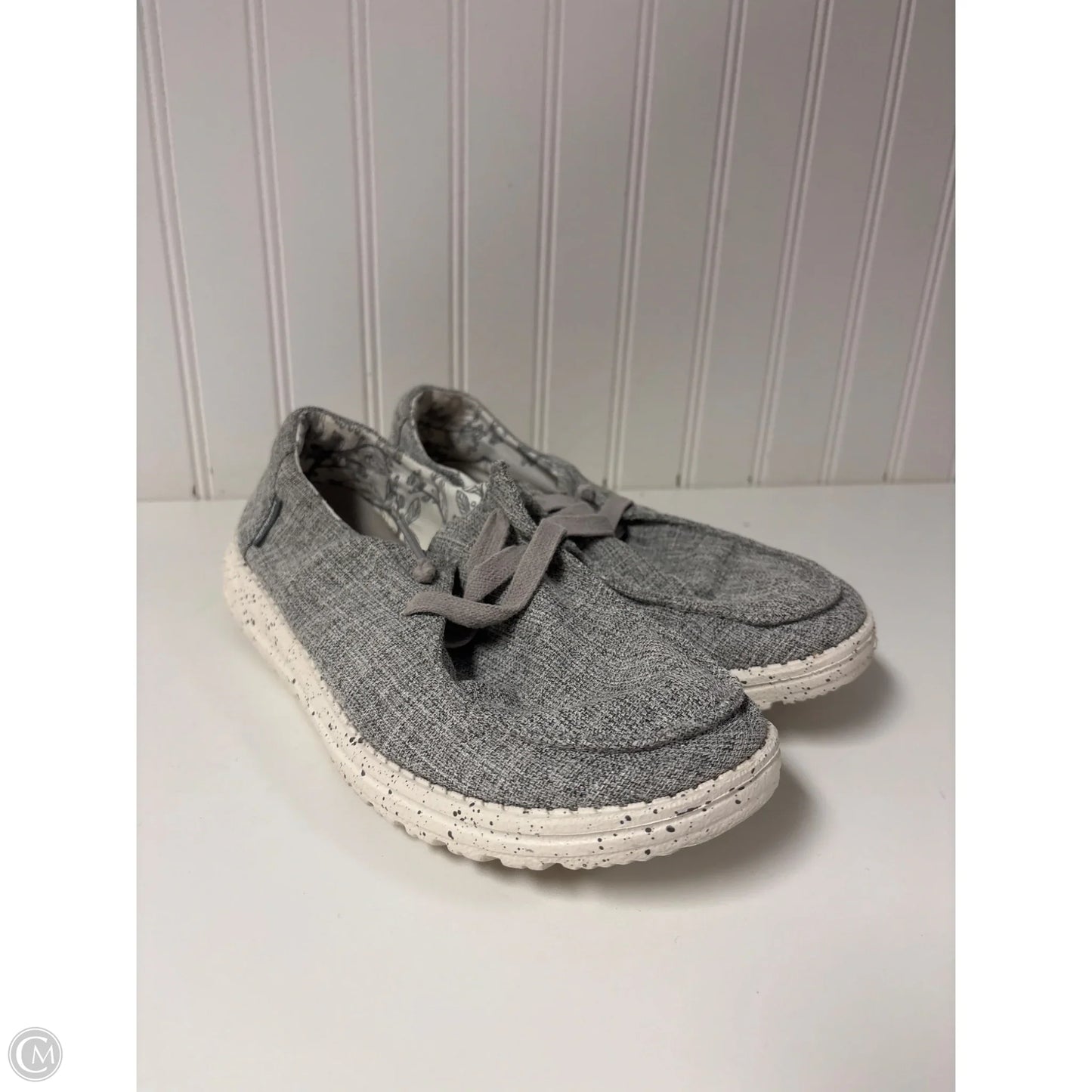 Shoes Flats By Hey Dude In Grey, Size: 9