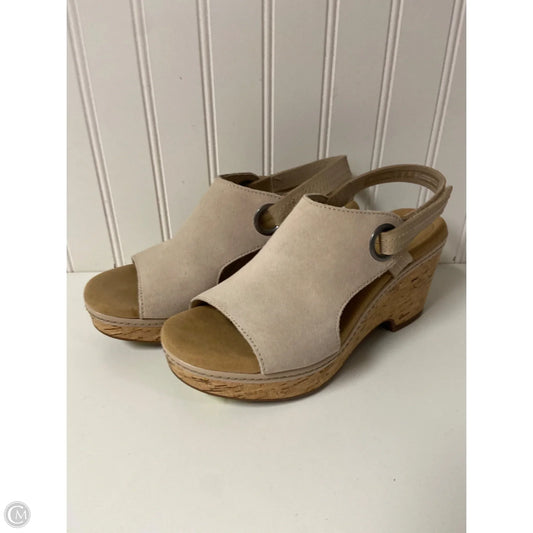 Sandals Heels Wedge By Clarks In Cream, Size: 8
