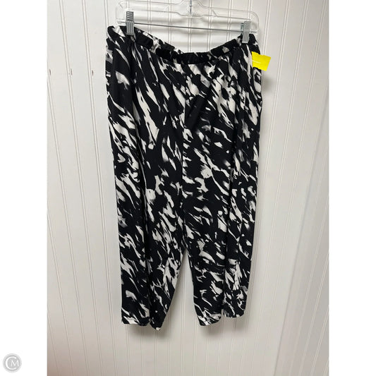 Pants Cropped By Nina Leonard In Black & White, Size: 1x