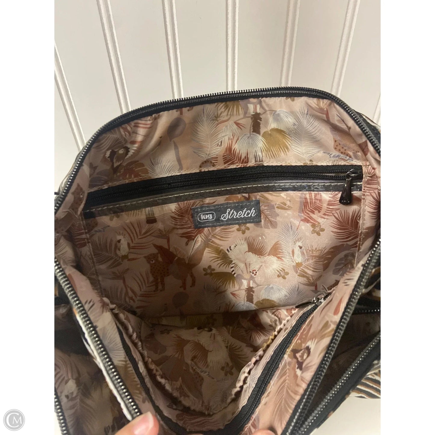 Crossbody By Clothes Mentor, Size: Large