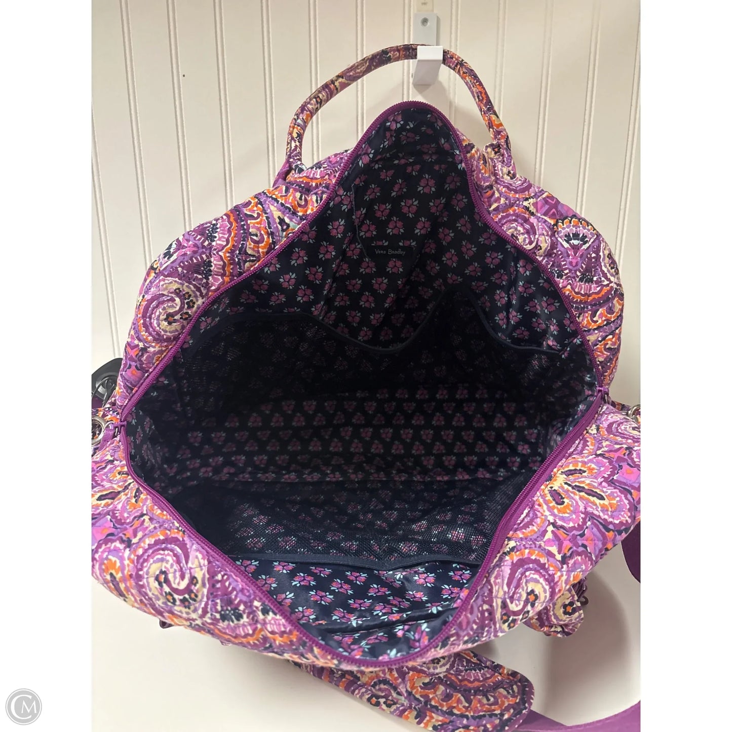 Luggage By Vera Bradley, Size: Large