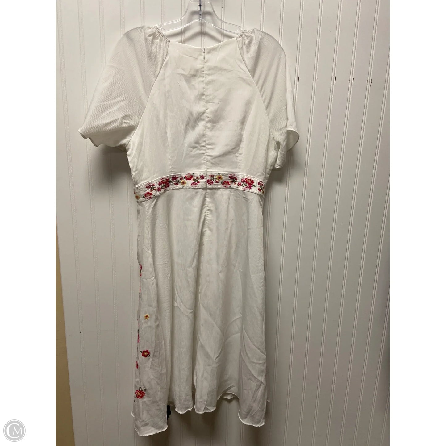 Dress Casual Midi By Savanna Jane In White, Size: M