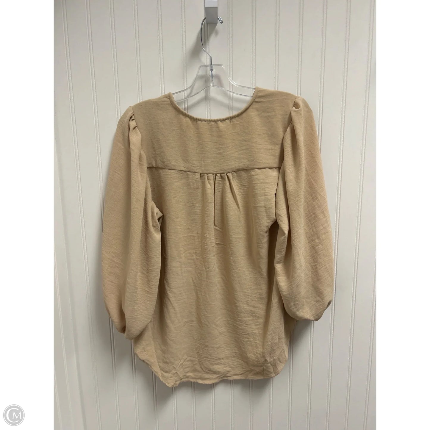 Top Long Sleeve By Clothes Mentor In Tan, Size: M