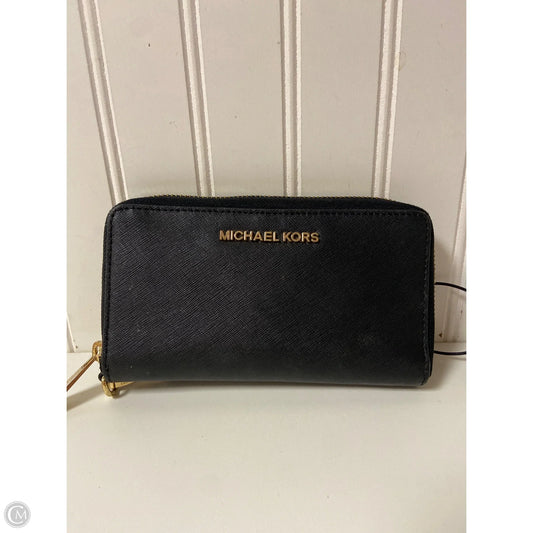 Wristlet Designer By Michael Kors, Size: Medium