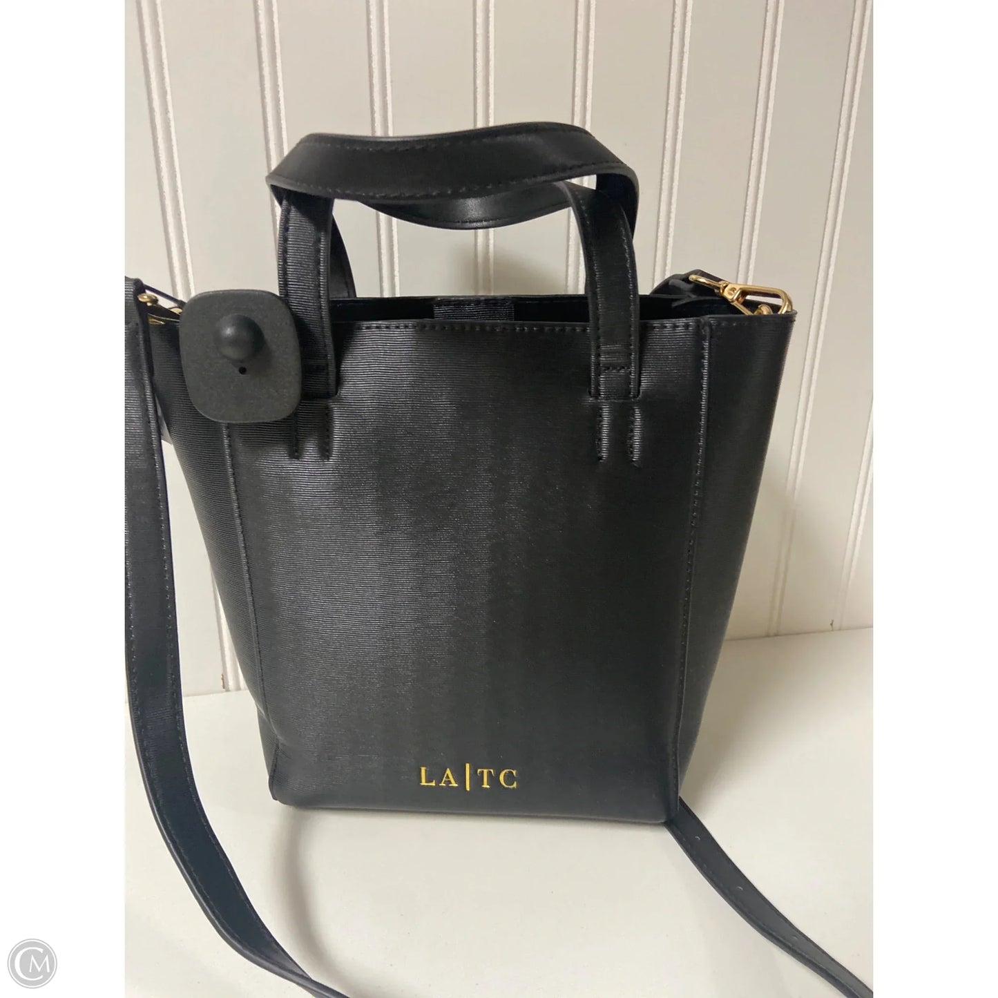 Handbag By Clothes Mentor, Size: Medium