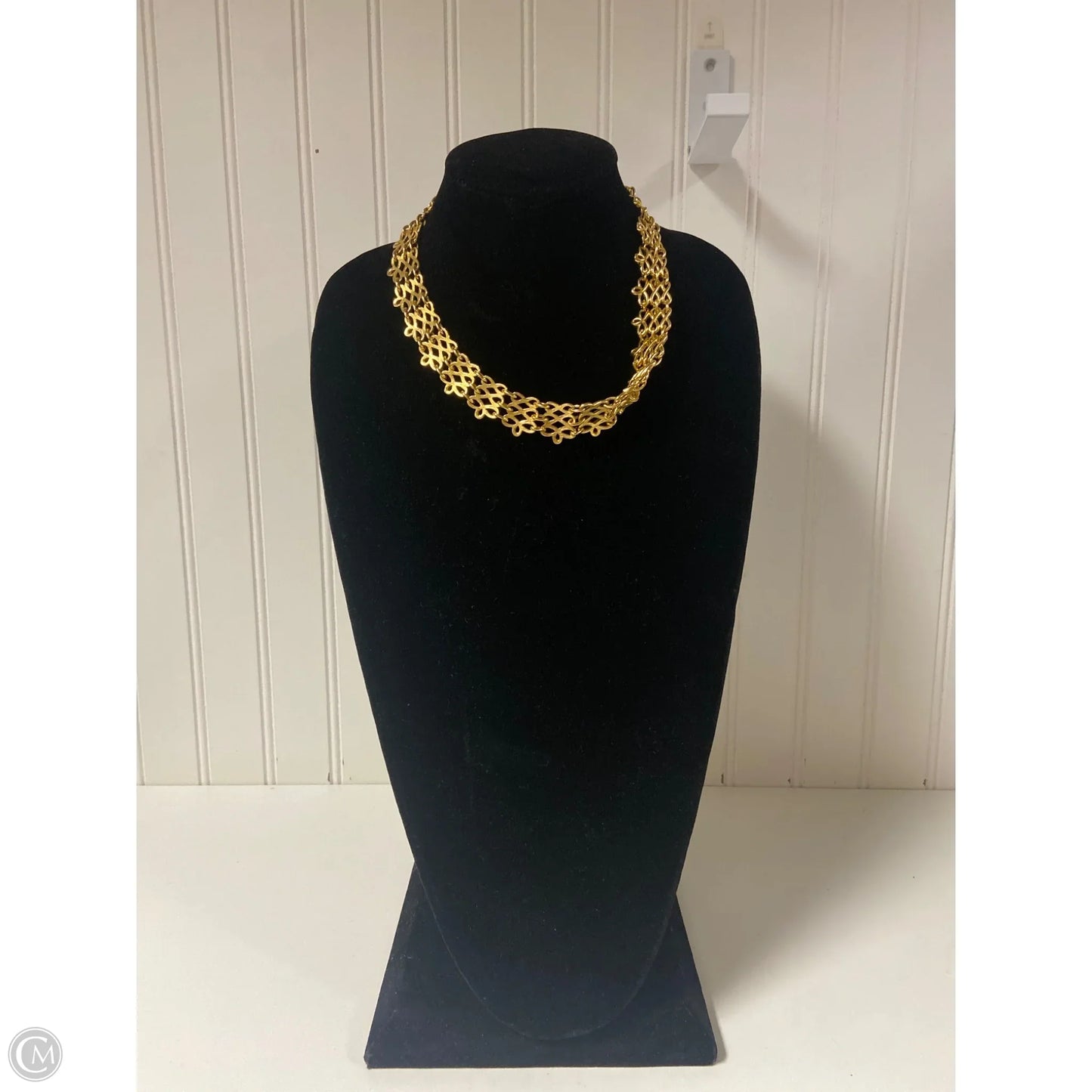 Necklace Choker & Collar By Clothes Mentor