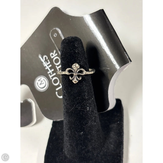 Ring Band By Clothes Mentor, Size: 5.5