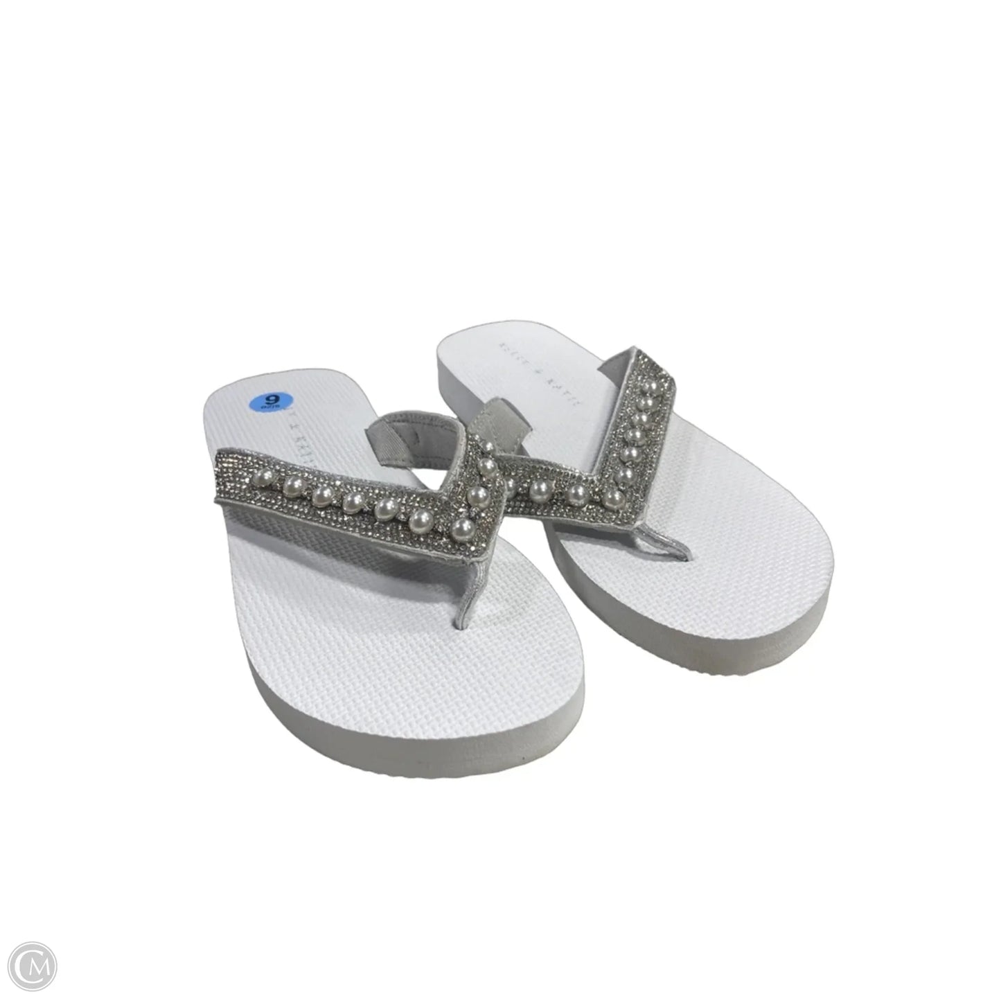 Sandals Flip Flops By Kelly And Katie In White, Size: 6
