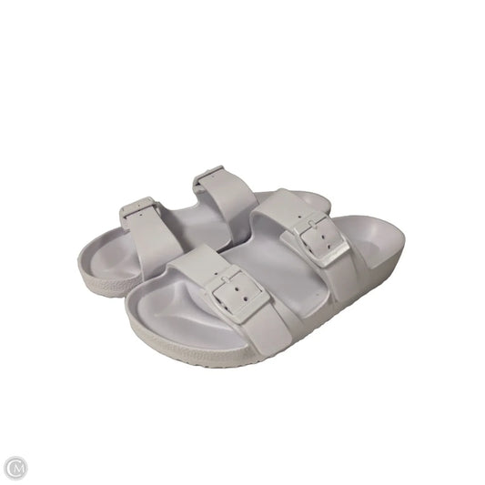 Sandals Flats By Shade & Shore In White, Size: 8