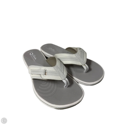 Sandals Flip Flops By Clarks In Grey, Size: 9