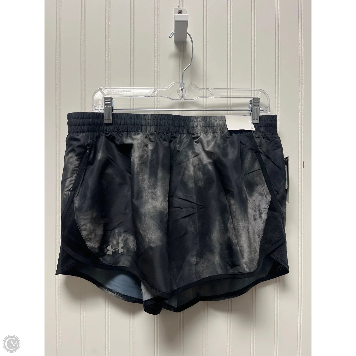 Athletic Shorts By Under Armour In Black & Grey, Size: L