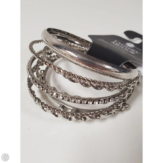 Bracelet Bangle By Clothes Mentor, Size: 7