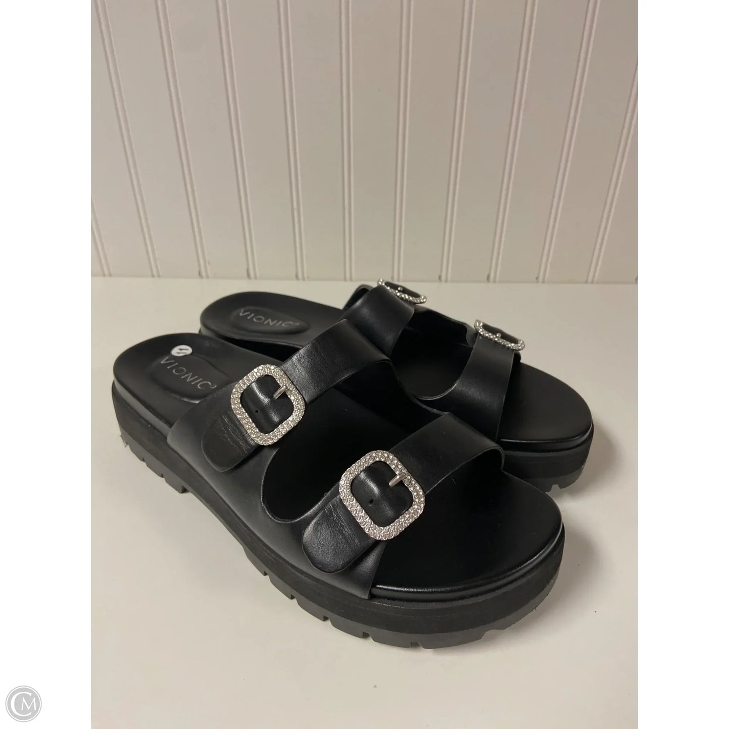 Sandals Flats By Vionic In Black, Size: 11