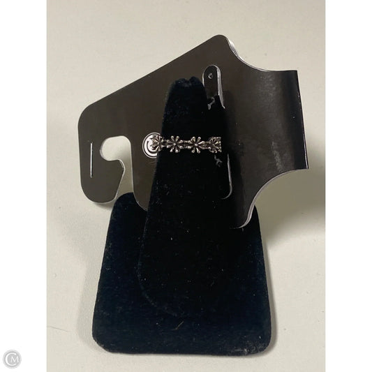 Ring Band By Clothes Mentor, Size: 7