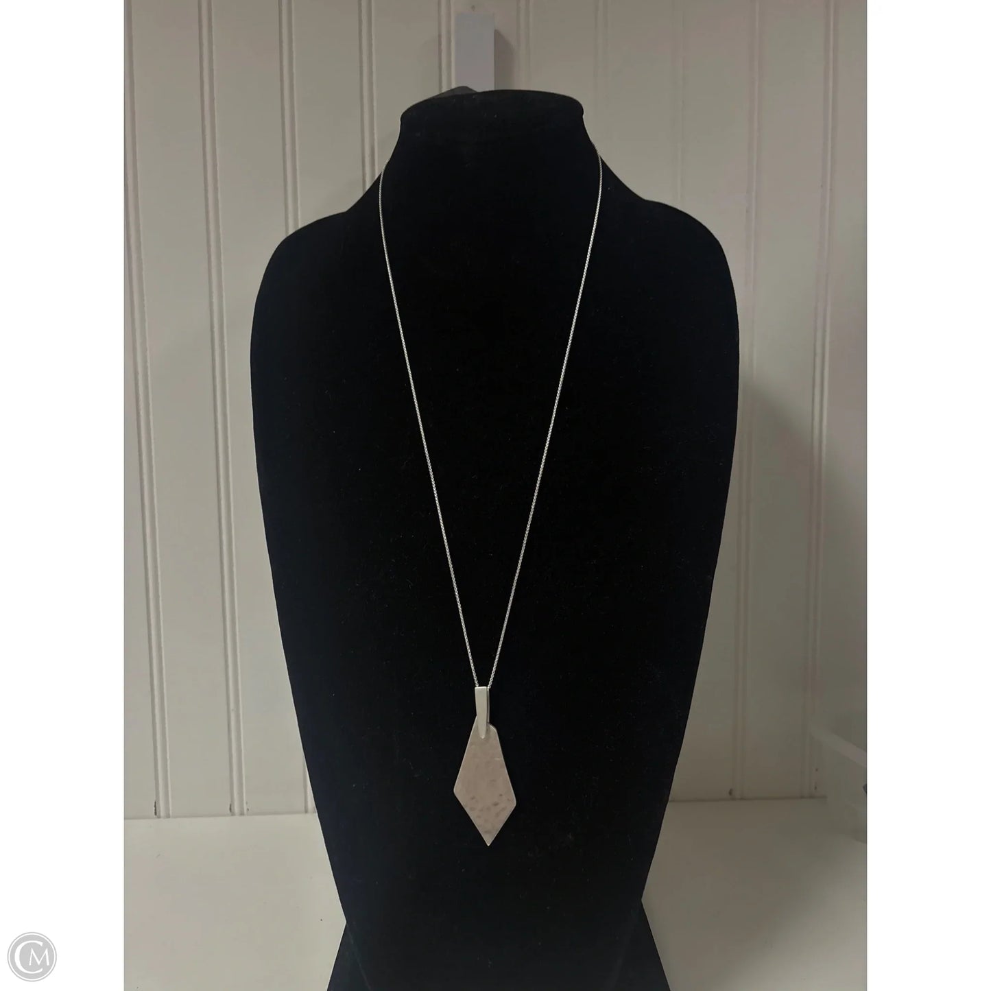 Necklace Pendant By Kendra Scott, Size: 1