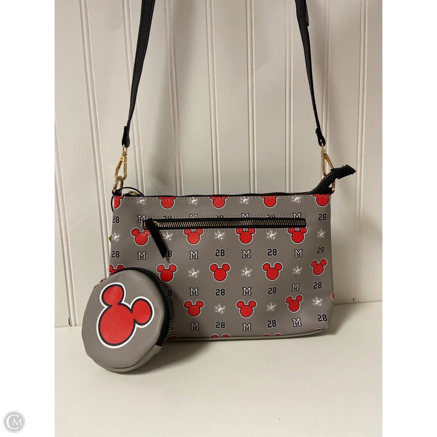 Crossbody By Clothes Mentor, Size: Small