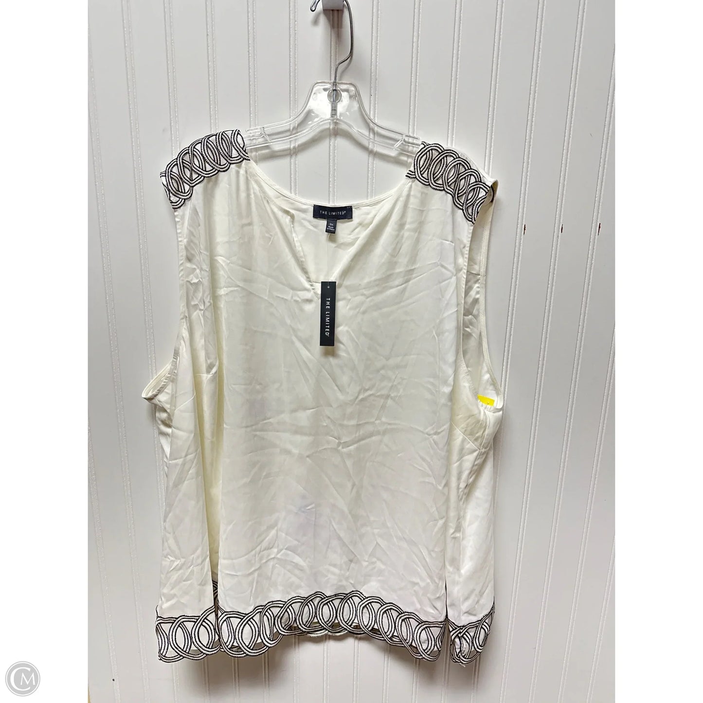 Top Sleeveless By Limited In Cream, Size: 3x