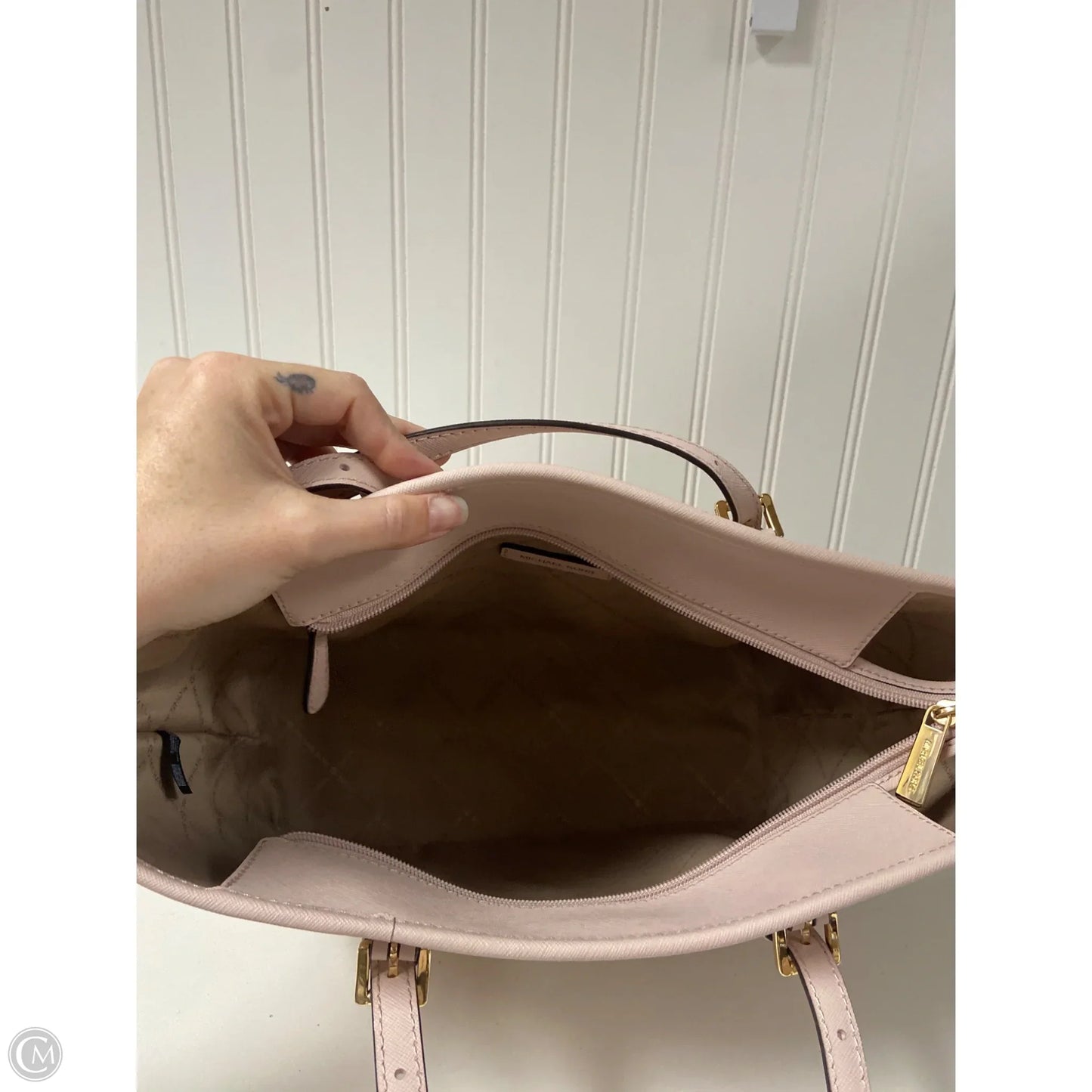 Handbag Designer By Michael Kors, Size: Medium