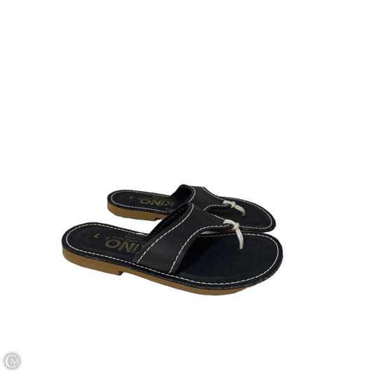 Sandals Flip Flops By Clothes Mentor In Black, Size: 7