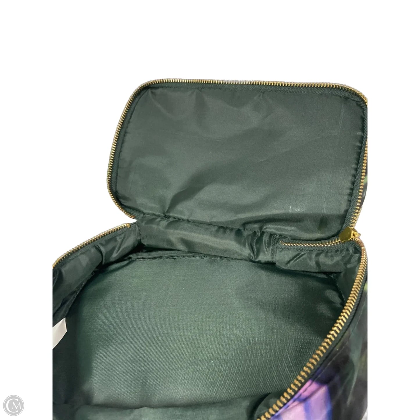 Makeup Bag By Clothes Mentor, Size: Medium