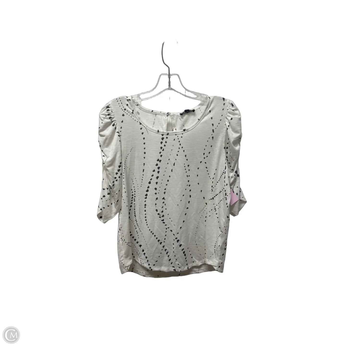 Top Short Sleeve Basic By Democracy In White, Size: M