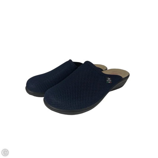 Sandals Flats By Cmc In Navy, Size: 7.5