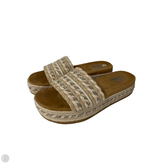 Sandals Flats By Bobs In Beige, Size: 7.5