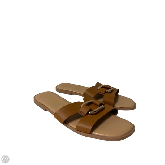 Sandals Flats By Clothes Mentor In Tan, Size: 8.5