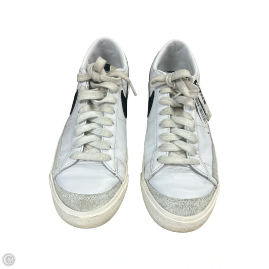 Shoes Sneakers By Nike In White, Size: 8