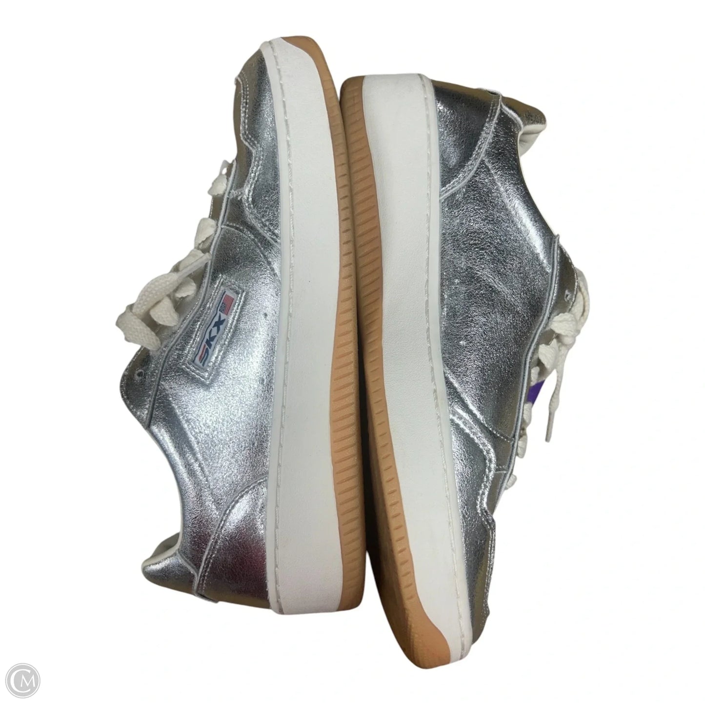 Shoes Sneakers By Skechers In Silver, Size: 9