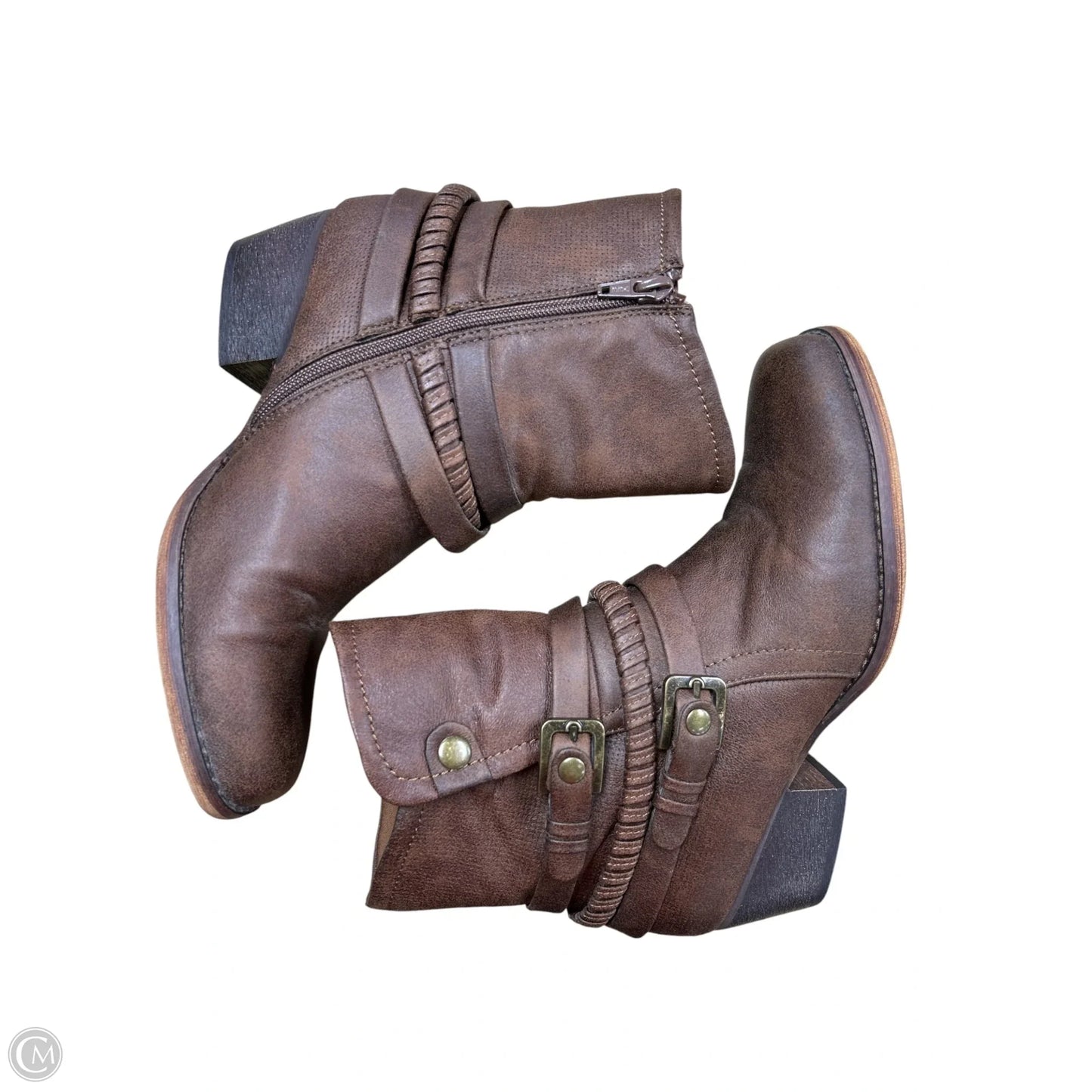 Boots Ankle Flats By Bare Traps In Brown, Size: 8