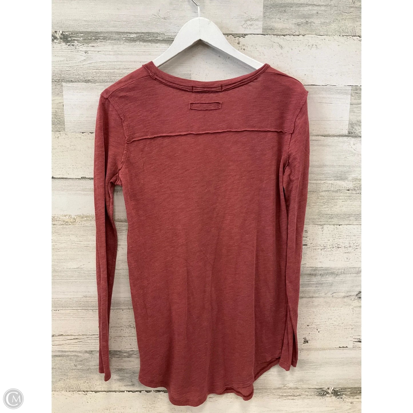 Top Long Sleeve By We The Free In Red, Size: Xs