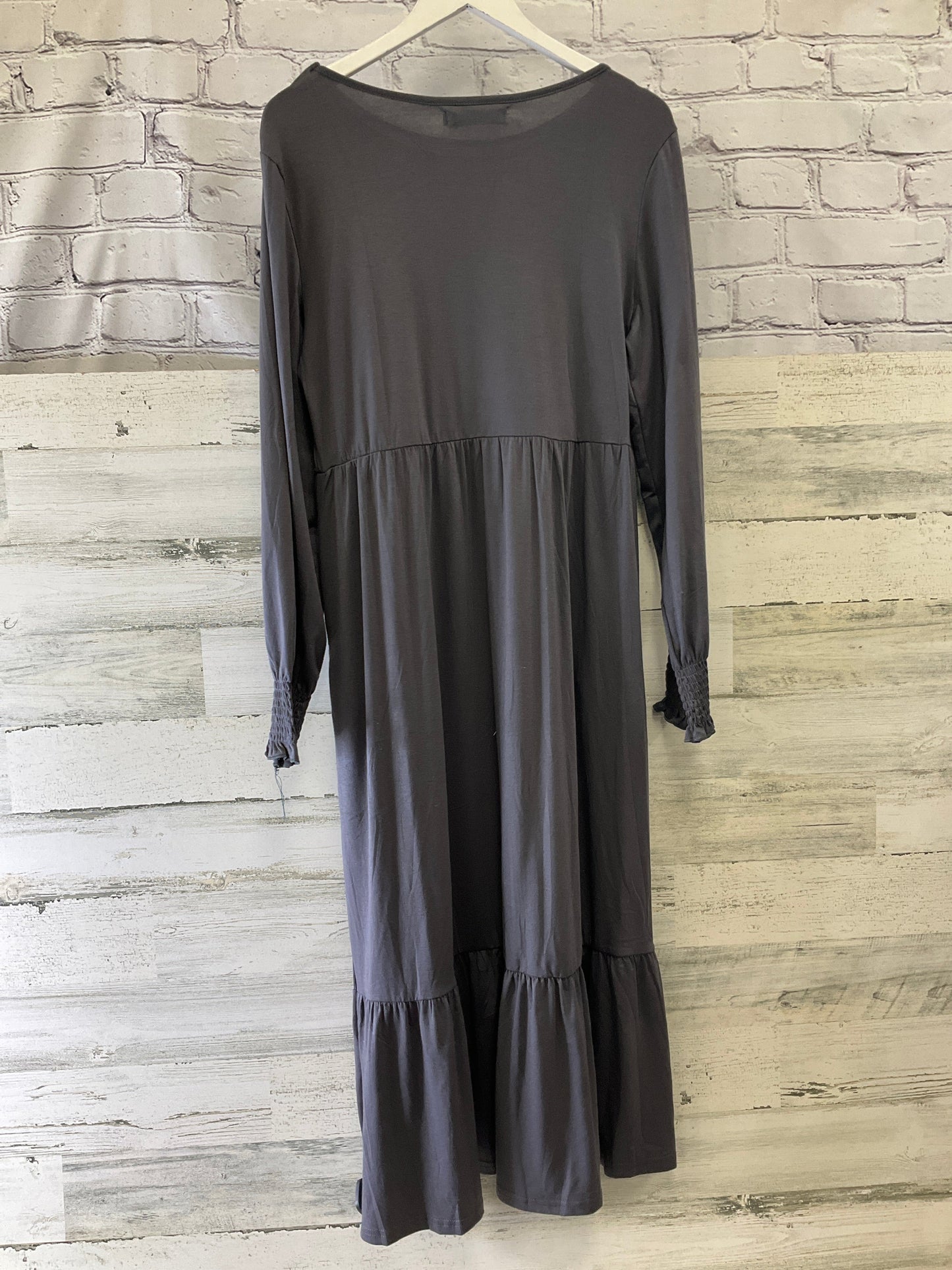 Dress Casual Midi By Clothes Mentor In Grey, Size: L