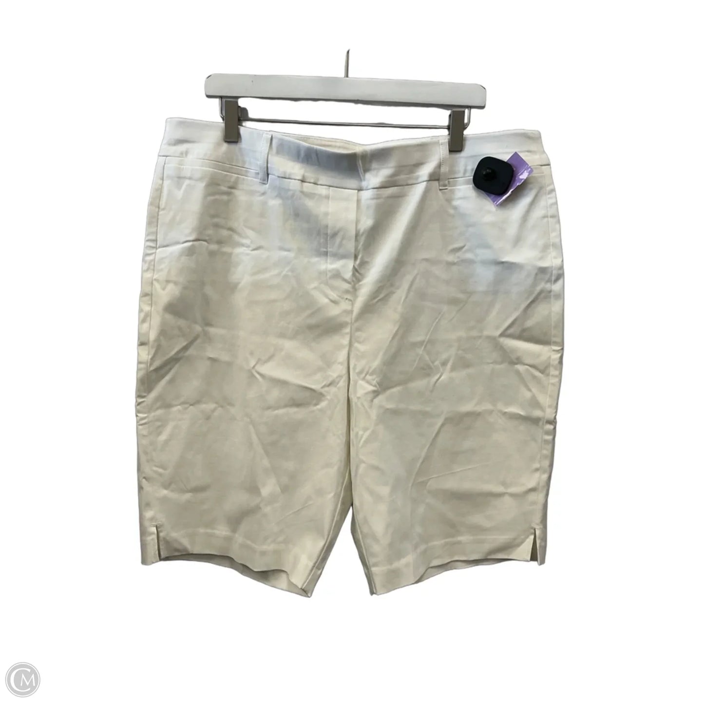 Shorts By Cmf In White, Size: 20