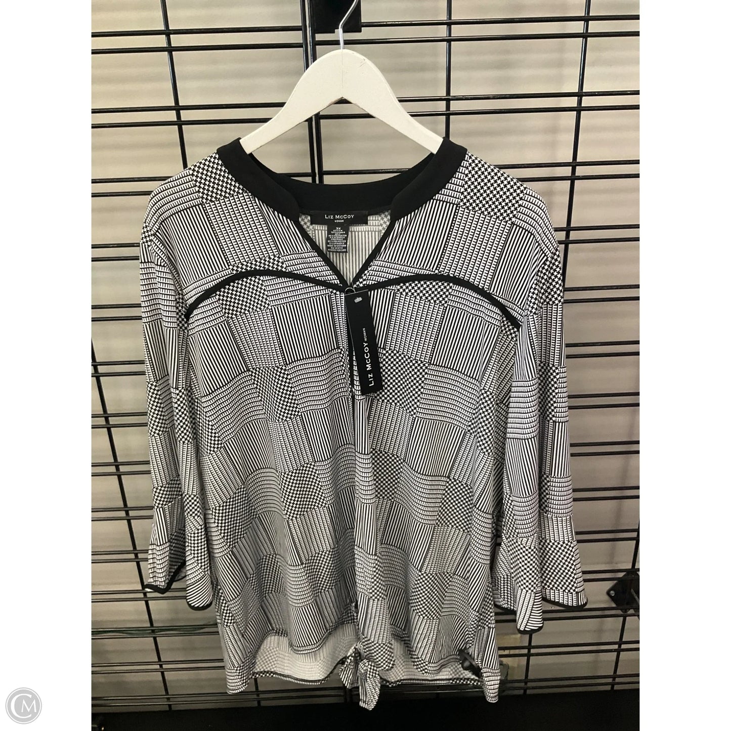 Top 3/4 Sleeve By Clothes Mentor In Black & White, Size: 3x