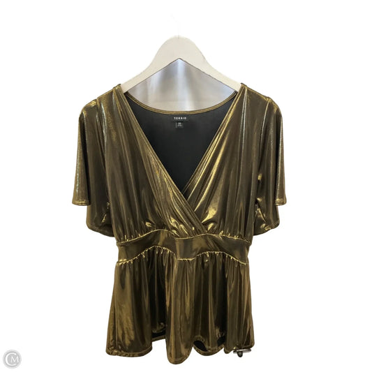 Top Short Sleeve By Torrid In Gold, Size: 0x