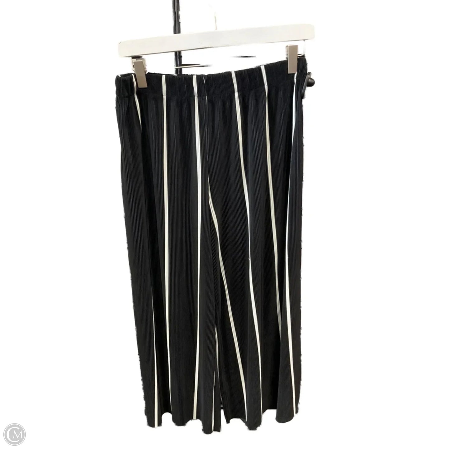 Capris By Zara In Black & White, Size: 12