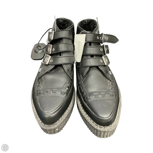 Boots Ankle Flats By Clothes Mentor In Black, Size: 8