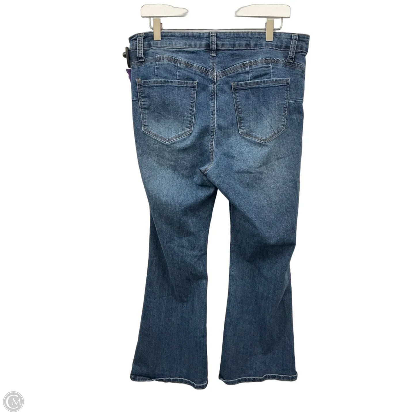 Jeans Flared By Clothes Mentor In Blue Denim, Size: 16
