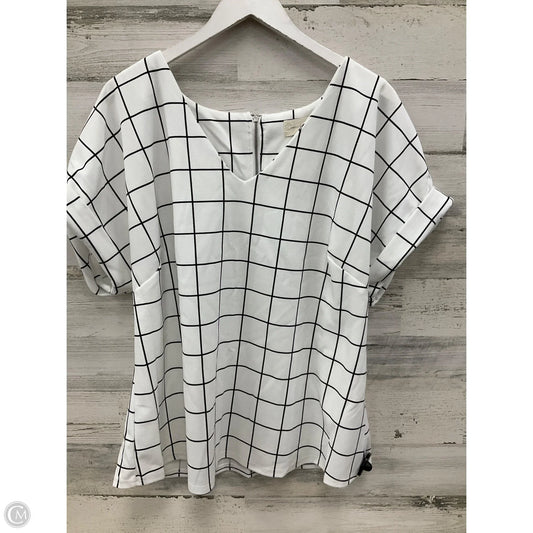 Top Short Sleeve By Melloday In White, Size: 1x