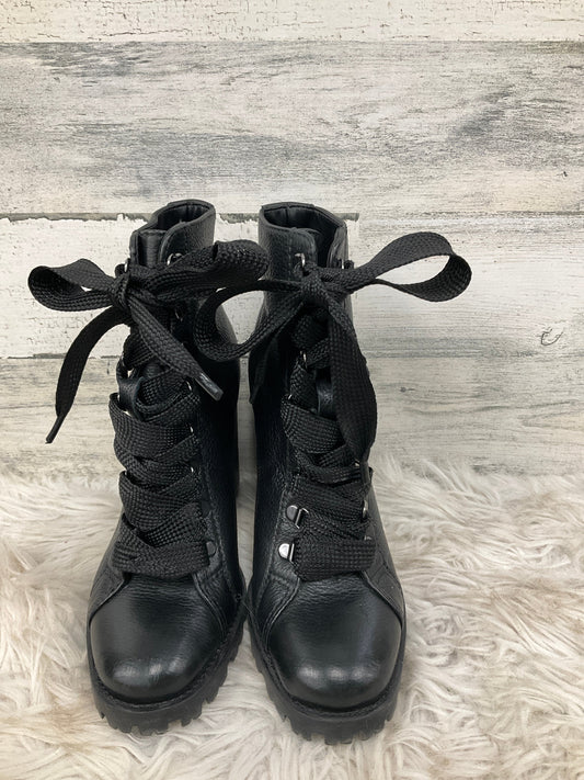 Boots Ankle Heels By Clothes Mentor In Black, Size: 7.5
