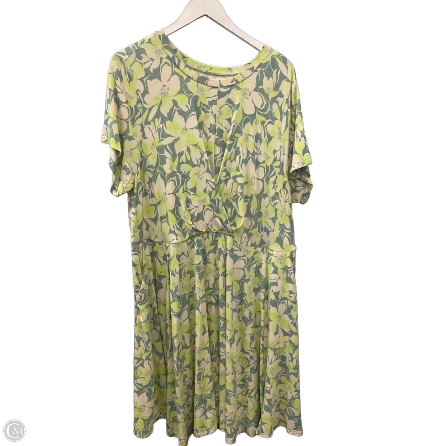 Dress Casual Short By Torrid In Green, Size: 3x