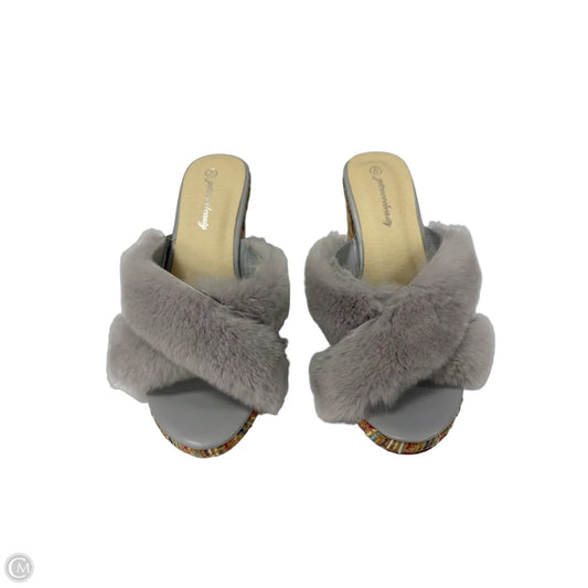 Sandals Heels Wedge By Clothes Mentor In Grey, Size: 9