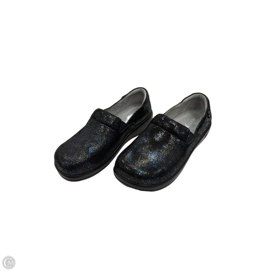 Shoes Flats By Alegria In Black, Size: 7