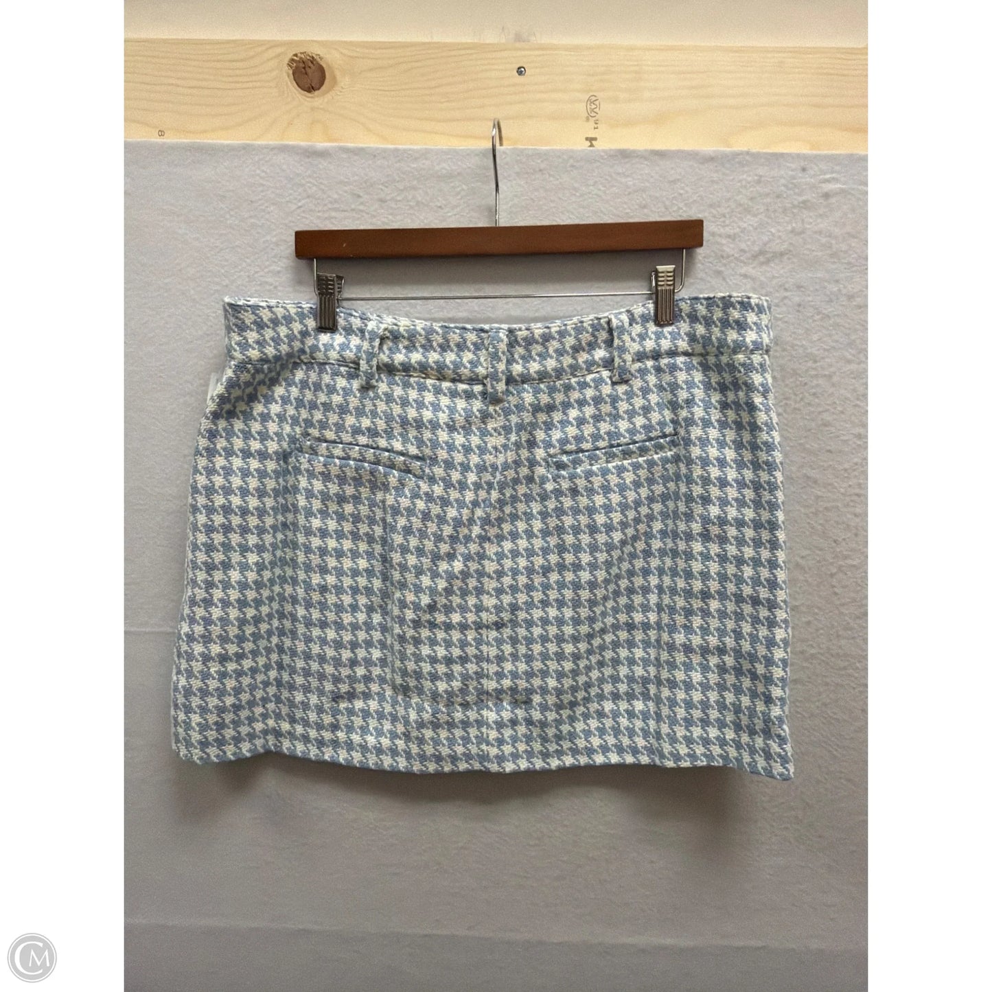 Skirt Mini & Short By Clothes Mentor In Blue & Cream, Size: 1x