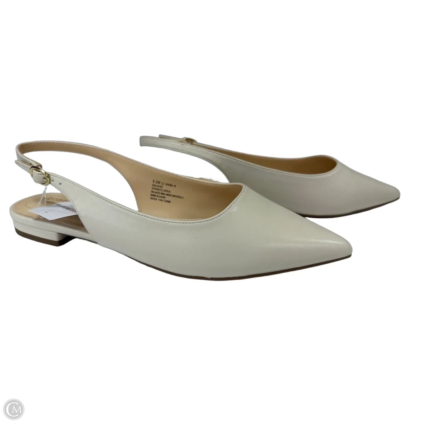 Shoes Flats By Liz Claiborne In Cream, Size: 9.5