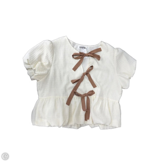 Top Short Sleeve By Clothes Mentor In Cream, Size: Xl